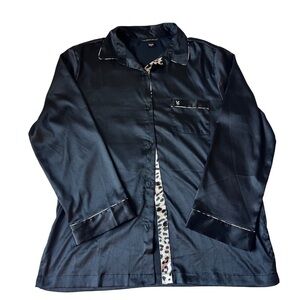Victoria secret button up long sleeve night shirt 
With cheetah print lining